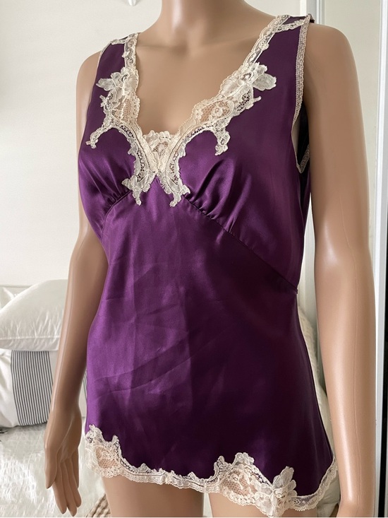 Jonquil Tops - VTG Jonquil 100% Silk Lace Cami Top 2000s Purple Cream Tunic Y2K